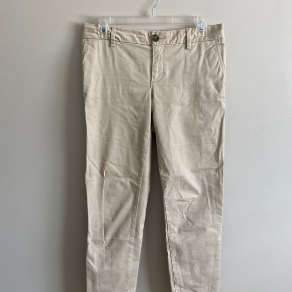 Women’s Tommy Hilfiger Khaki Pants - Picture 5 of 5